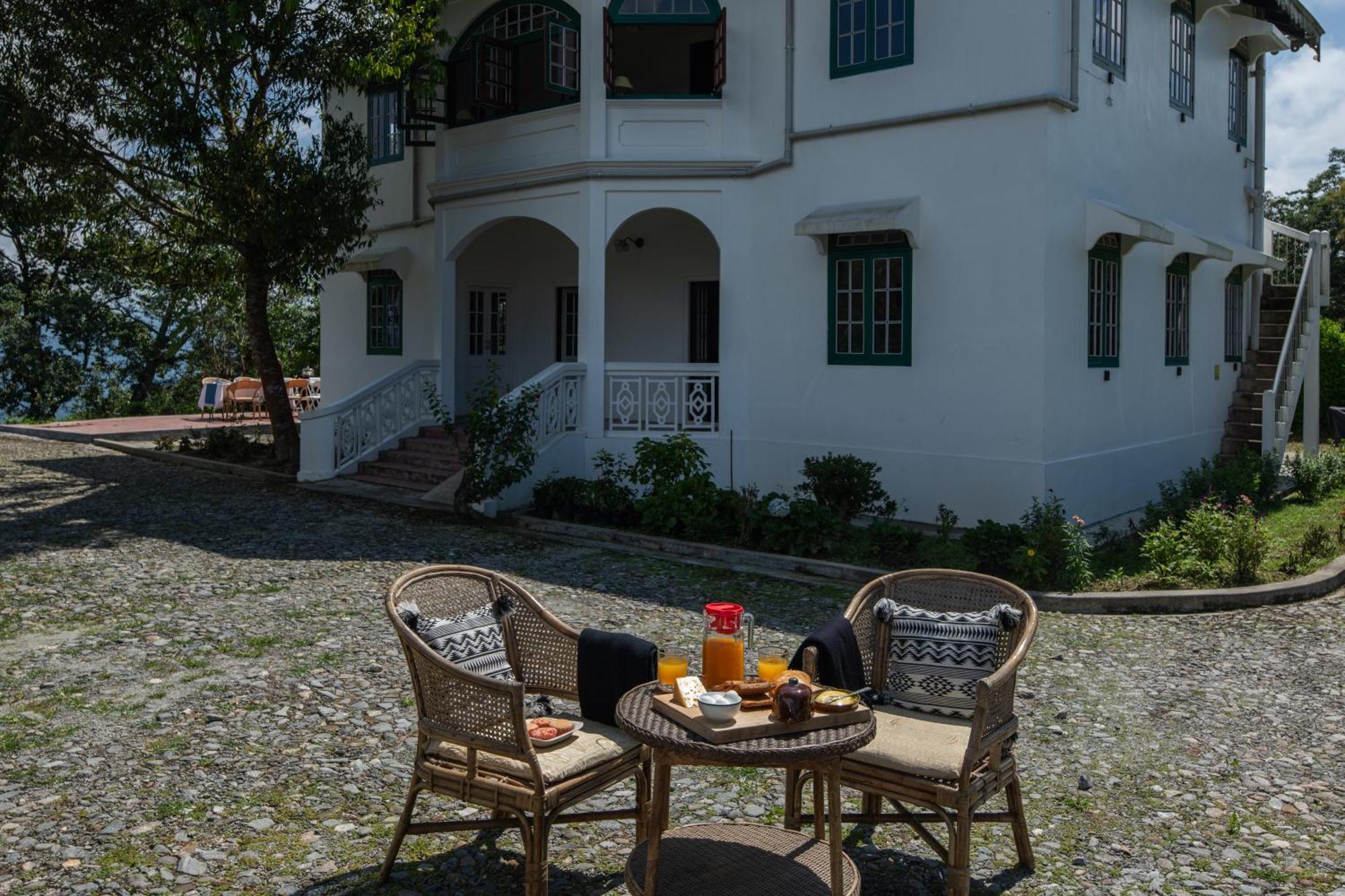 Niharika, The Old Place Kalimpong Bagian luar foto
